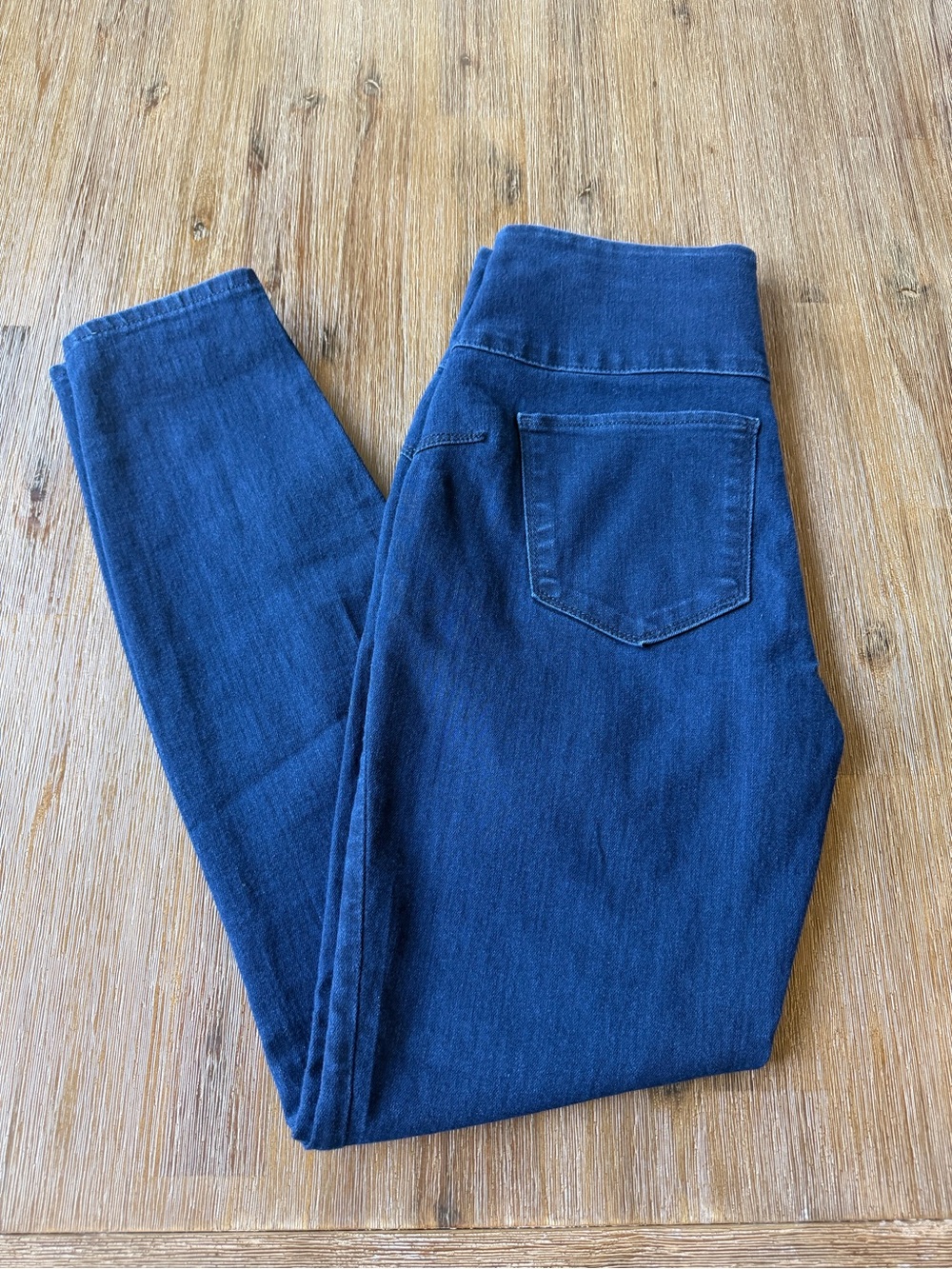 SPANX women’s blue jeans size Small (2-4)